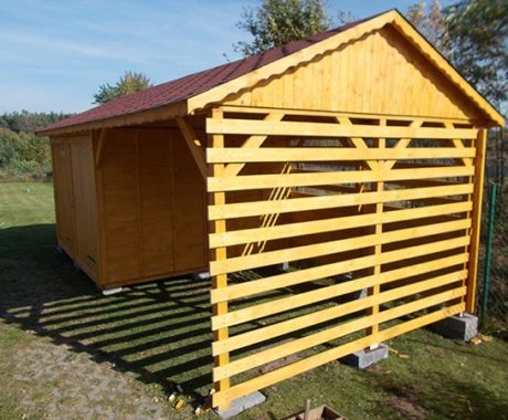 Dreváreň TAJO – bočný pohľad na otvorenú latkovú časť